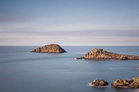 Inseln in Sonnenuntergang getaucht