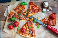 Pizza met beitel - food