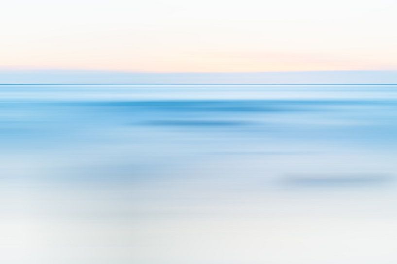 The surf of Scheveningen by MICHEL WETTSTEIN