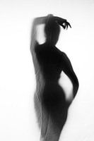 Silhouette femme noir et blanc artistique