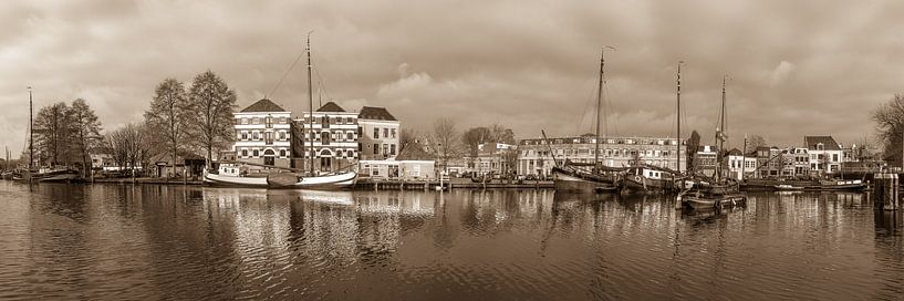 Panorama photo Museum harbor Gouda by Rinus Lasschuyt Fotografie