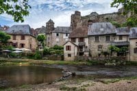 Village pittoresque en France ( Dordogne ) Ségur-Le-Chateau