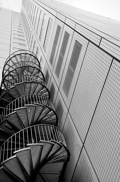 Turn / Rotterdam von Sabrina Varao Carreiro