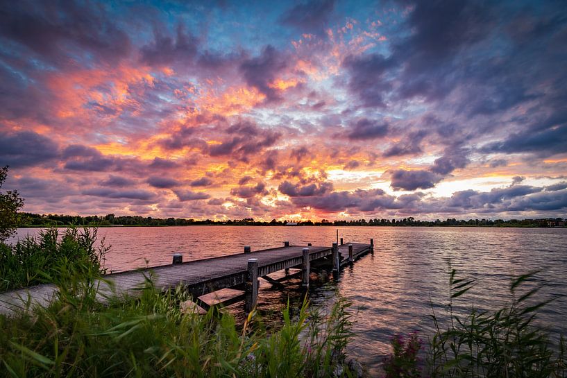 Dutch sunset at the lake by Remco Piet