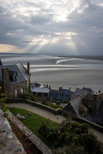 Mont Saint Michel by Sebastian Stef