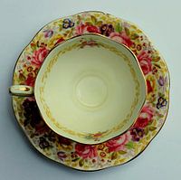 Tasse und Untertasse 