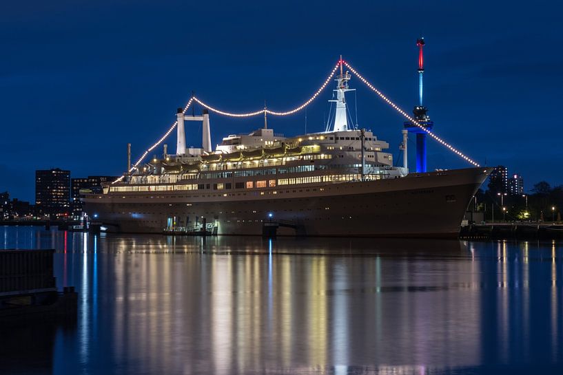 ss rotterdam s'night on king's day von Arthur Bruinen