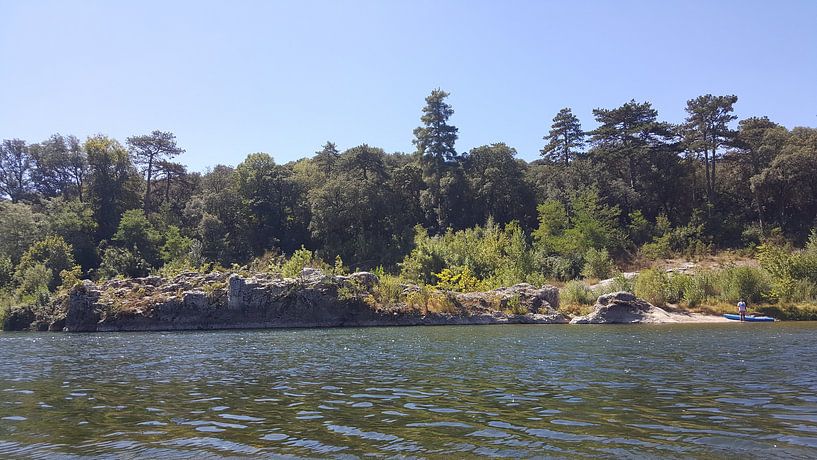 RIVER AND ROCKS par Ivanovic Arndts