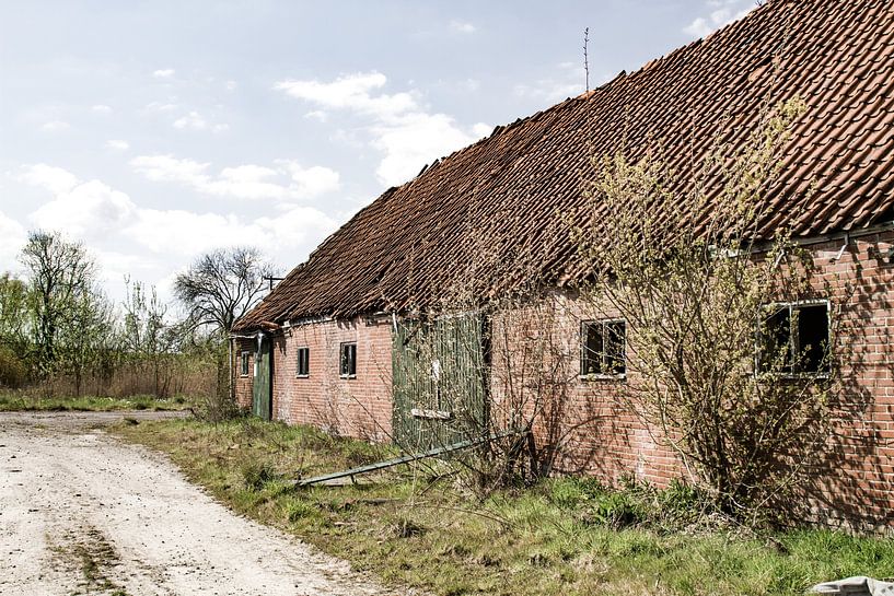 Verlassener und baufälliger Bauernhof von Sabina Meerman