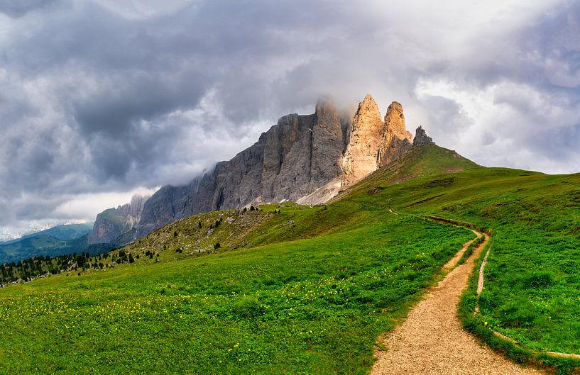 Follow the light - Torri del Sella - Dolomites - Italy by Teun Ruijters