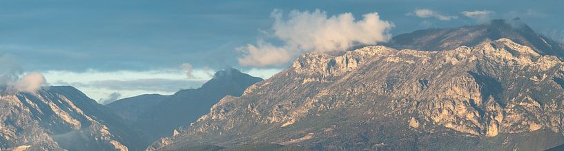 Berge um Tirana von Werner Lerooy