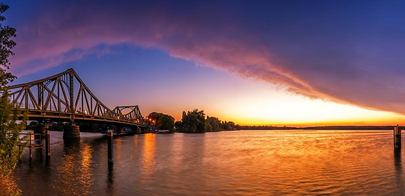 12 by Frank Herrmann