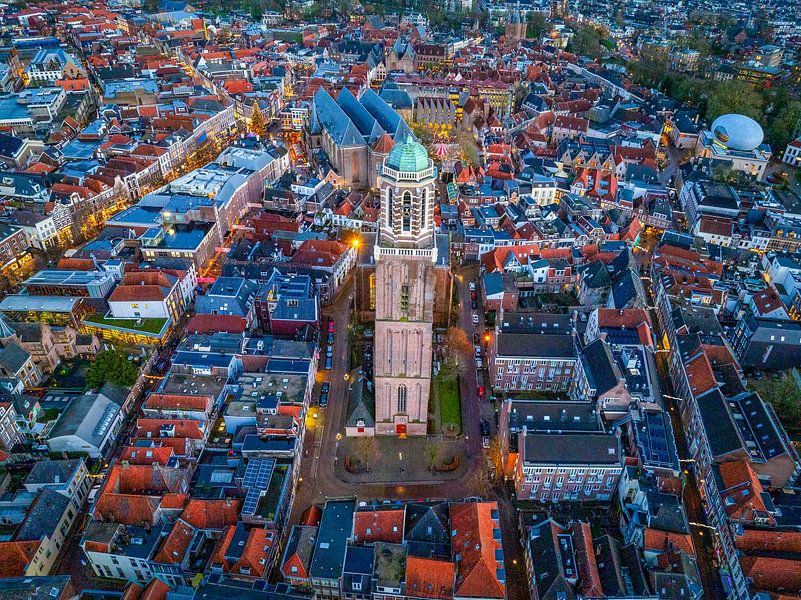 Peperbus de Zwolle dans le centre-ville au coucher du soleil par Sjoerd van der Wal Photographie