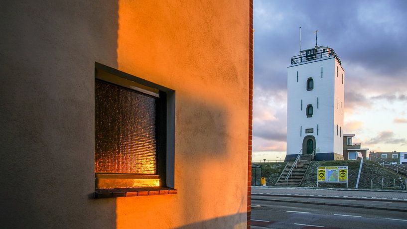 Vuurbaak in Katwijk aan Zee by Dirk van Egmond