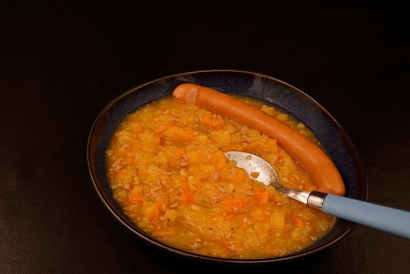 Hausgemachte frische Kartoffelsuppe mit Wiener Würstchen von Babetts Bildergalerie
