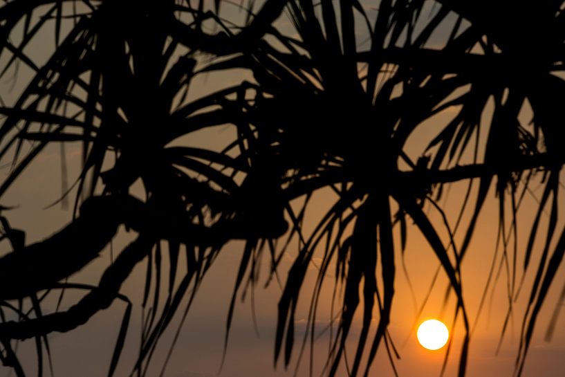 Zonsondergang op Bali Indonesië von Willem Vernes
