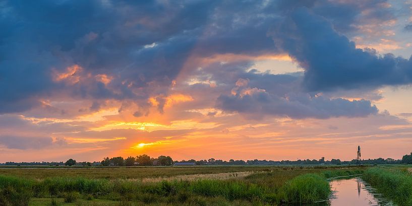 Sonnenaufgang Windmühle Oudega von Henk Meijer Photography