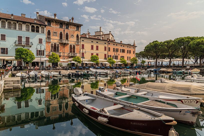 Desenzano old harbour in the morning light by Jeroen de Jongh Photography