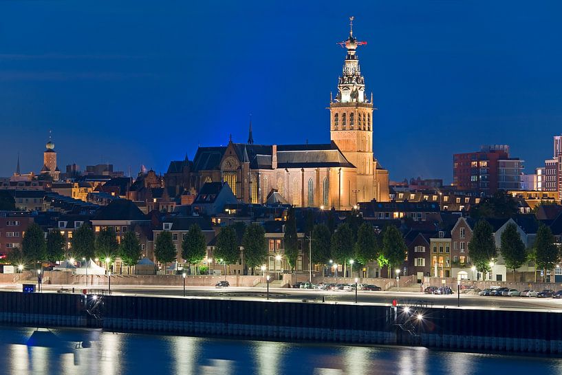 Night view St. Stevenskerk in Nijmegen by Anton de Zeeuw