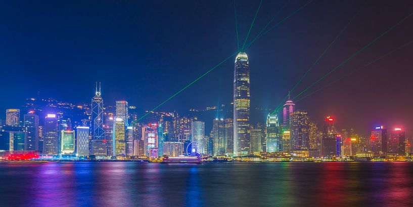 Hong Kong de nuit - Skyline avec spectacle laser - 1 par Tux Photography