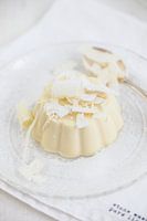 Panna cotta of white chocolate & coconut