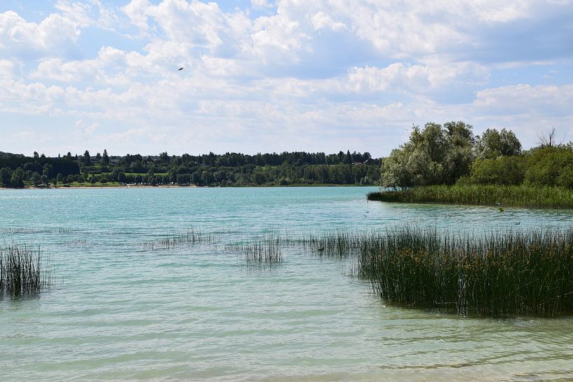 Le lac de Chalain dans le département français du Jura par Robin Verhoef