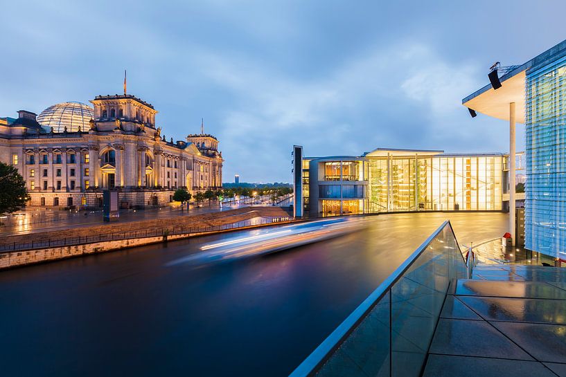Reichstag building and the government quarter in Berlin by Werner Dieterich