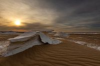 Parc national du désert blanc Egypte monolithe au coucher du soleil