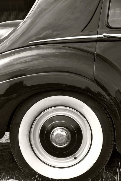 Vintage Car by Kirsten Warner