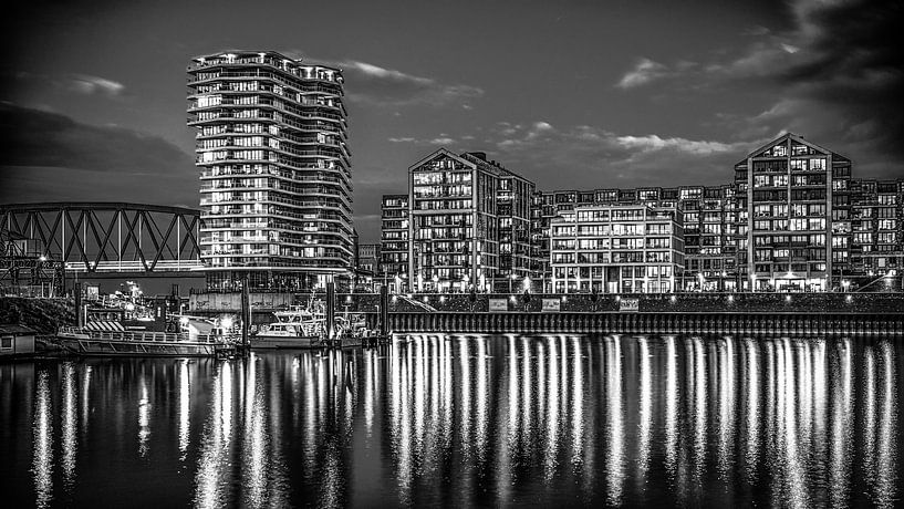 Nijmegen by night #6 (black and white) by Lex Schulte
