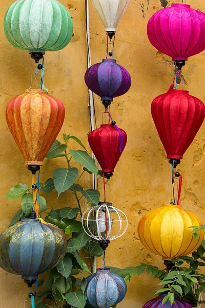 Bunte Laternen in Hoi An, Vietnam von Simone Diederich