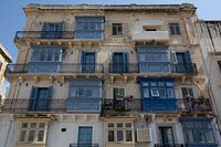 Maisons dans les tons bleu et blanc