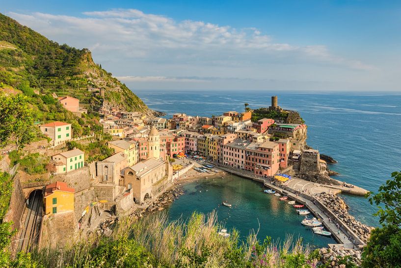 Vernazza, Cinque Terre by Michael Valjak