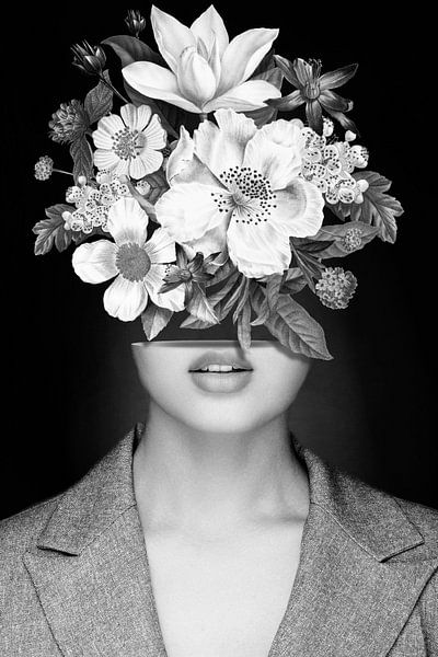 Lovely in a Strange Way von Marja van den Hurk