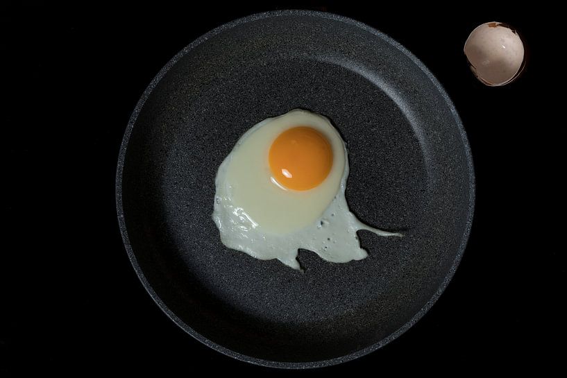 Fried egg in the pan by Tilo Grellmann