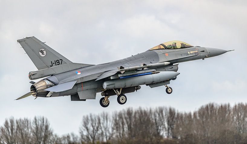 General Dynamics F-16 Fighting Falcon (J-197). par Jaap van den Berg