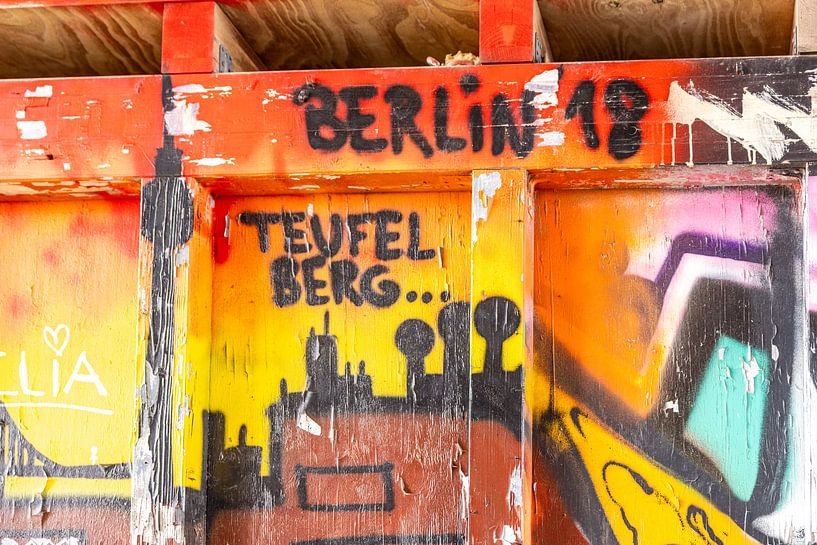 Between art and ruin by Easycopters