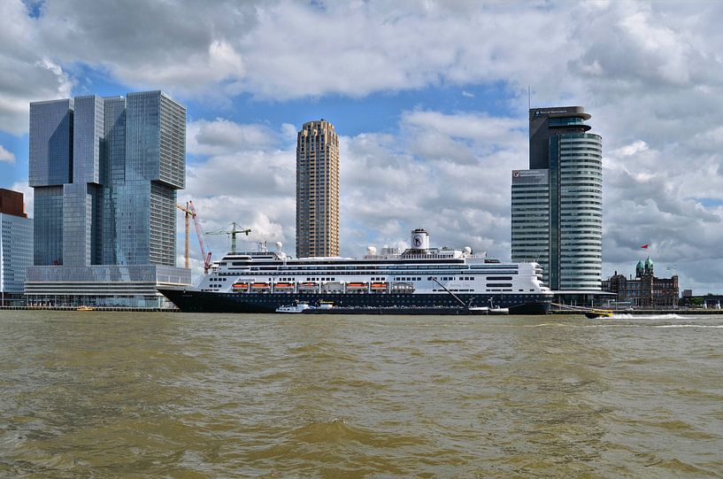 M.S. Rotterdam von Leo Huijzer