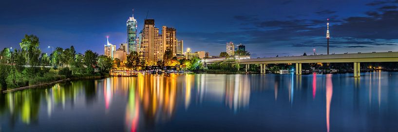 Vienne Skyline de la ville du Danube le soir. par Voss photographie