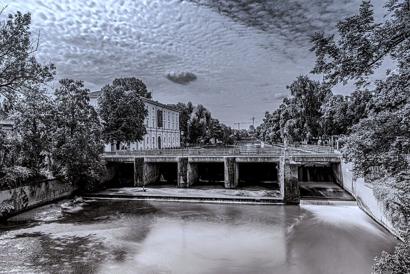 NOIR ET BLANC : LE LONG DE L'ISAR MUNICH par Photoart-Naegele