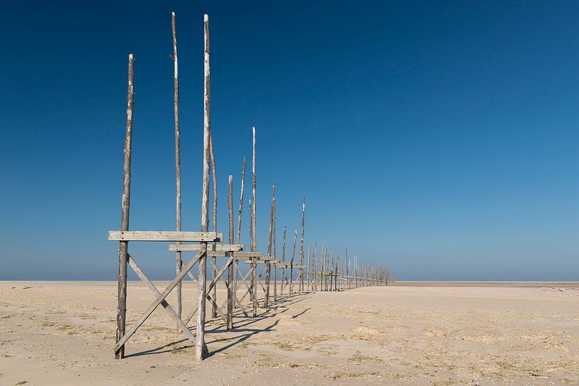 Aanlegsteiger op de zandplaat de Vliehors op het eiland Vlieland von Tonko Oosterink