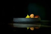 Élégance terrestre, noix de figue et céramiques artisanales