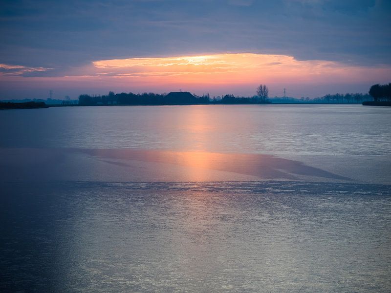 Un lac gelé par Martijn Tilroe