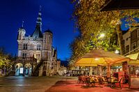 Museum De Waag met terras in Deventer