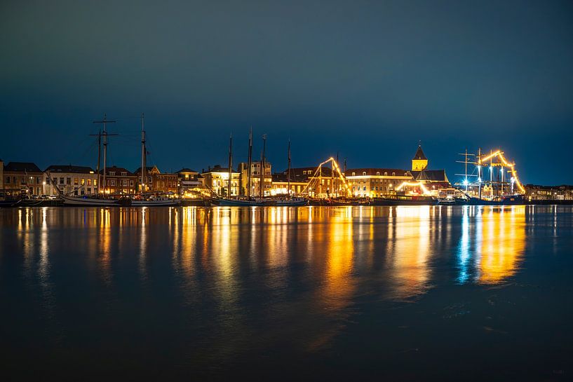 Kampen, panorama nocturne de la ligne d'horizon sur la rivière IJssel par Sjoerd van der Wal Photographie