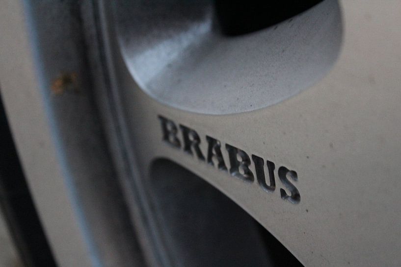detail foto van een brabus  von Sam Vreeburg