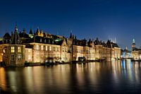 Photo du soir de l'étang Hof à La Haye.