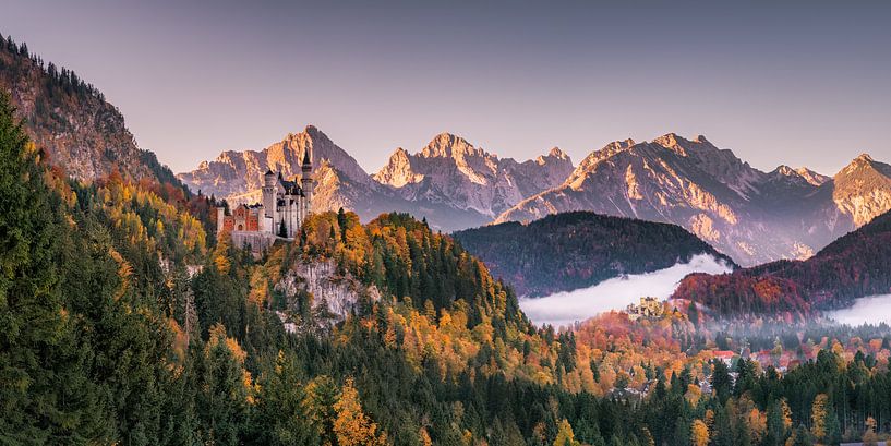 Château de Neuschwanstein et Hohenschwangau le matin. par Voss photographie