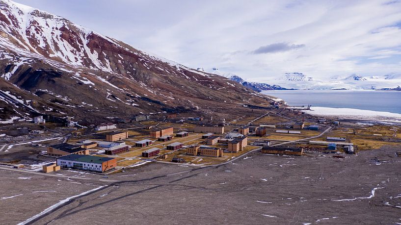Pyramiden Svalbard by SkyLynx