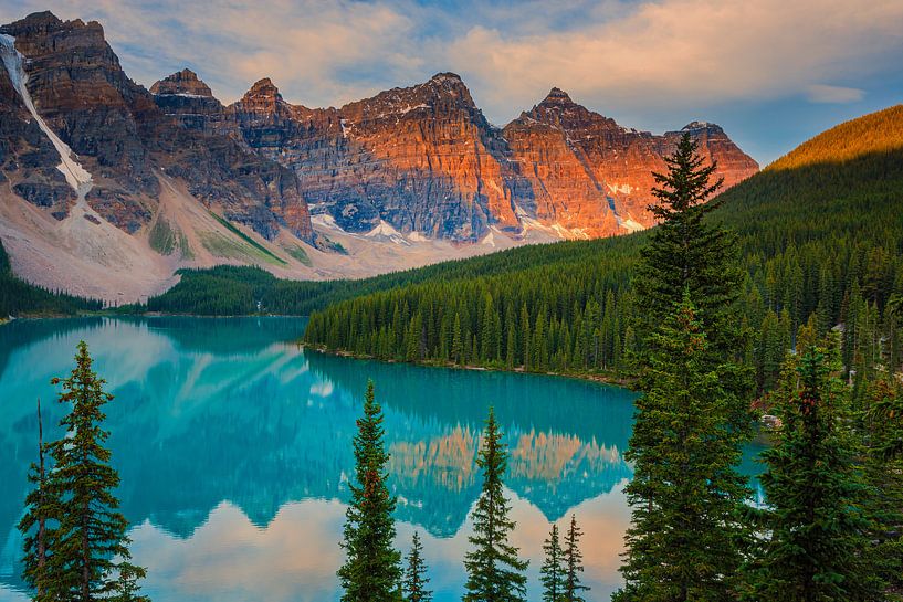 Sonnenaufgang Moraine Lake, Kanada von Henk Meijer Photography